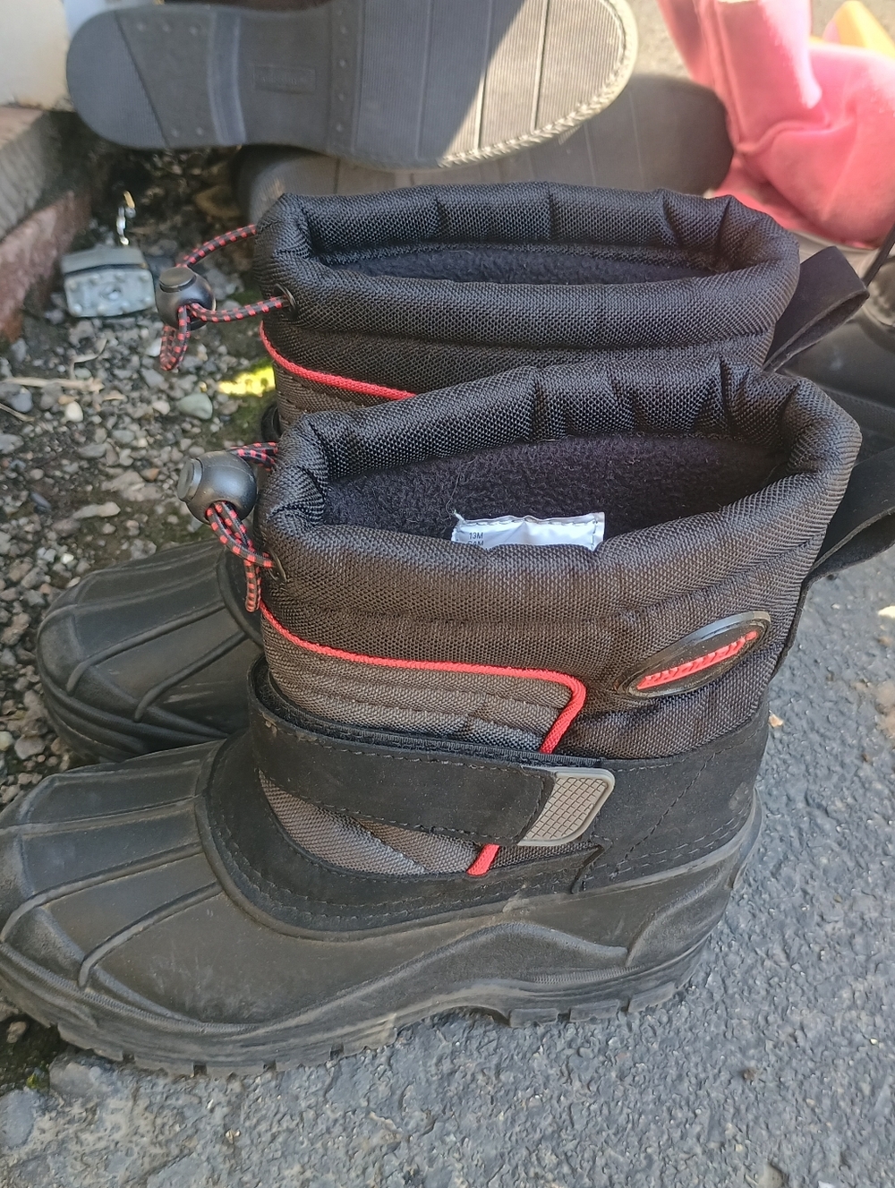 Khombu Boots Size 13 Pre-owned
